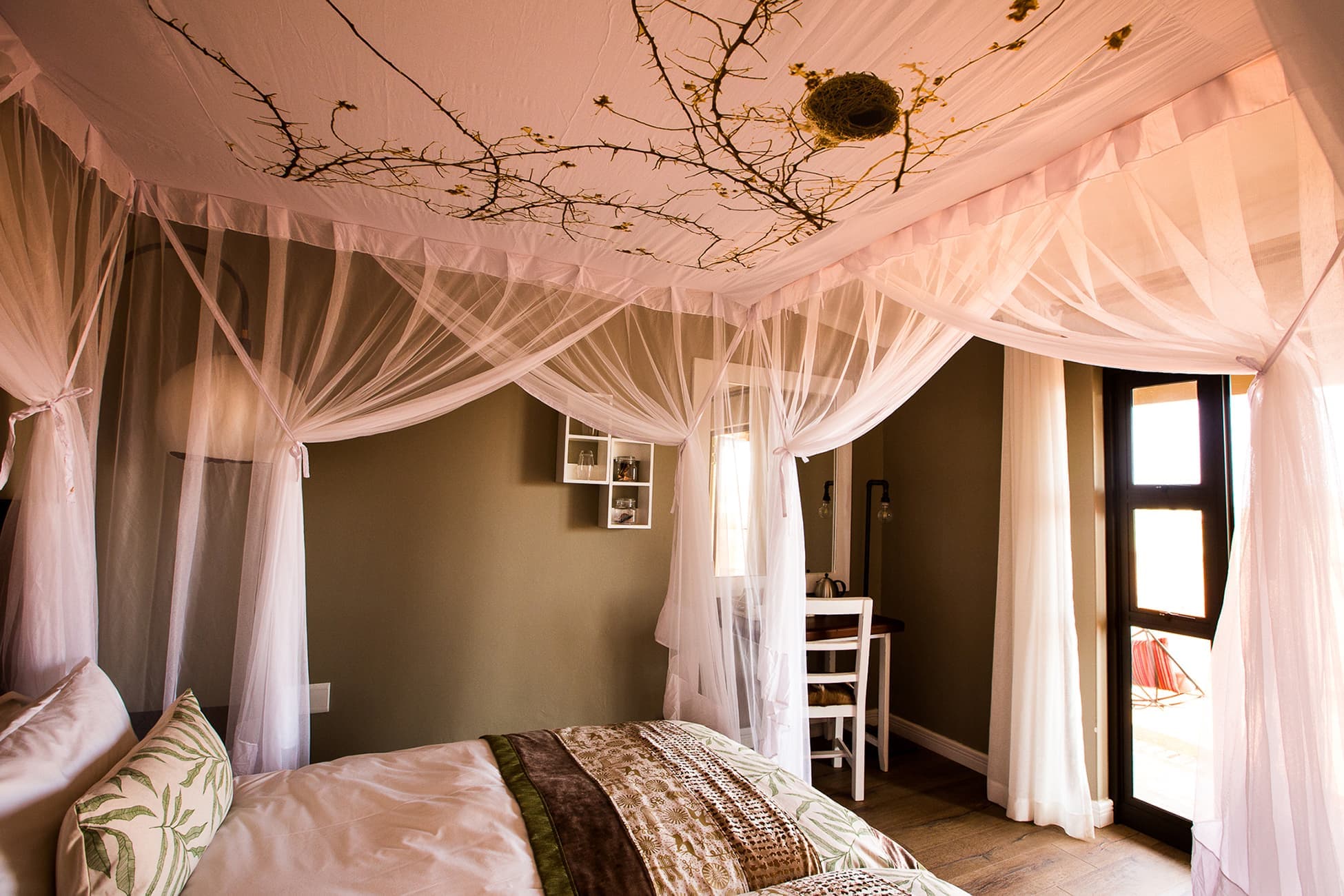 Kalahari Anib Lodge